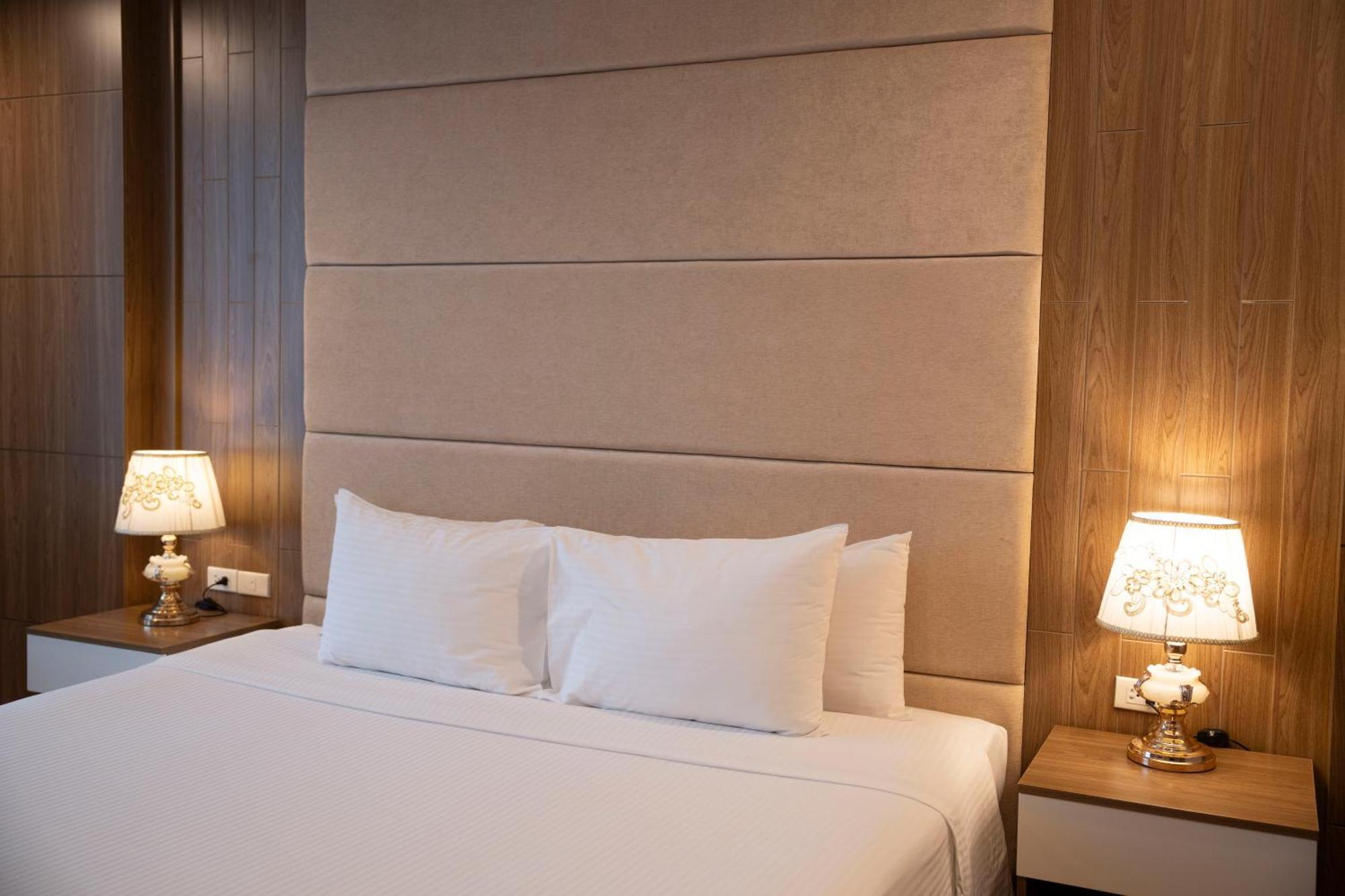 Muong Thanh Grand Hanoi Hotel Exterior photo