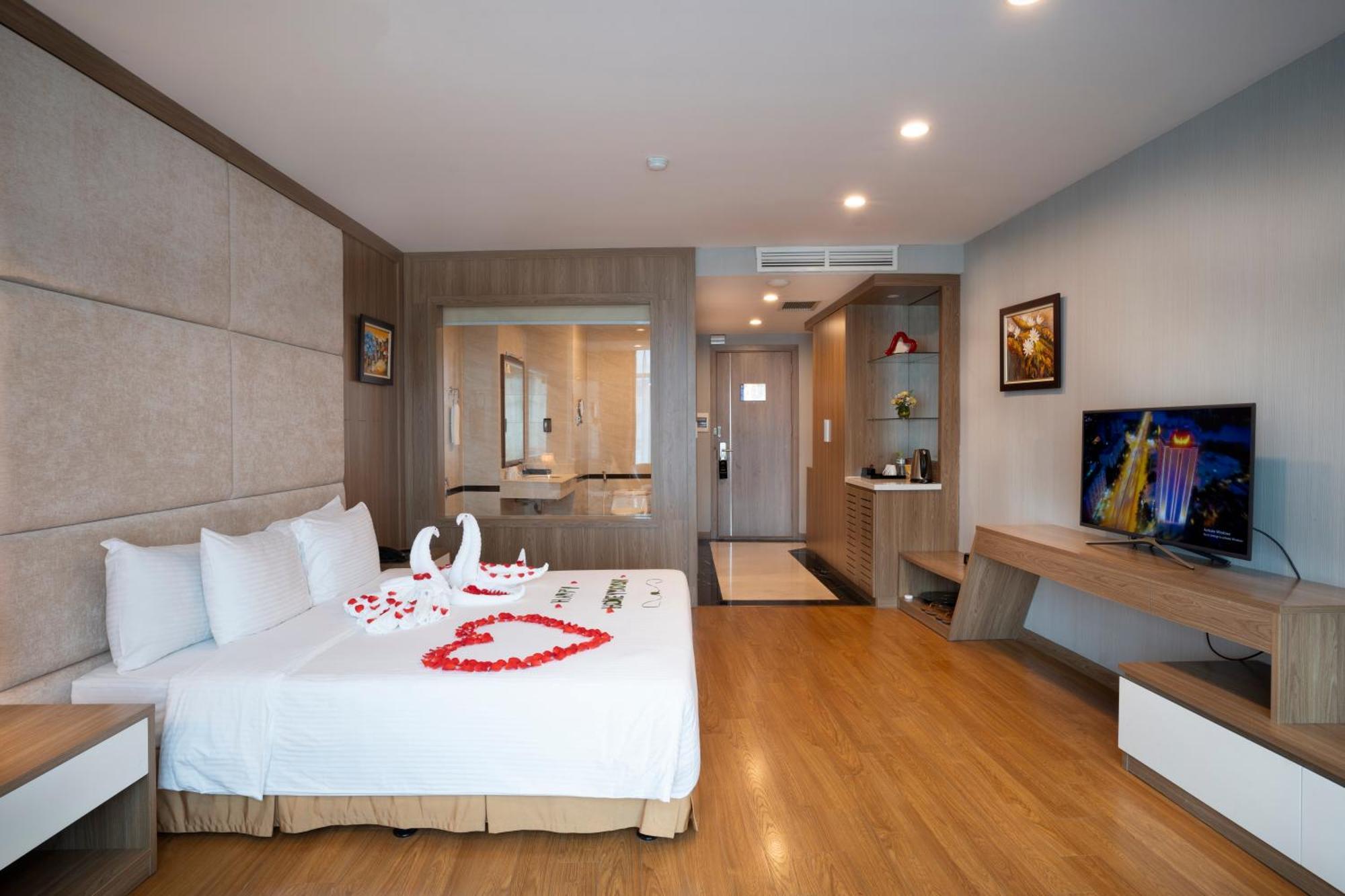 Muong Thanh Grand Hanoi Hotel Exterior photo